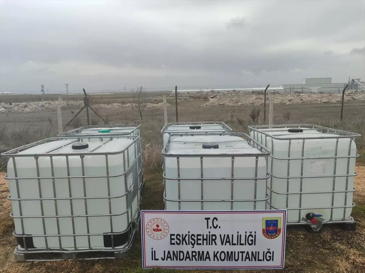 Eskişehir'de 5 bin litre etil alkol ele geçirildi