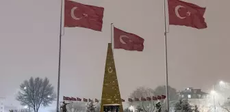 Iğdır'a mevsimin ilk karı düştü