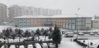 Kayseri ve Yozgat'ta kar yağışı etkili oldu