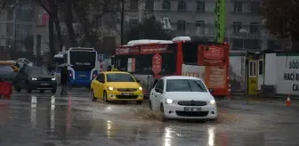 Malatya'da karla karışık yağmur etkili oldu