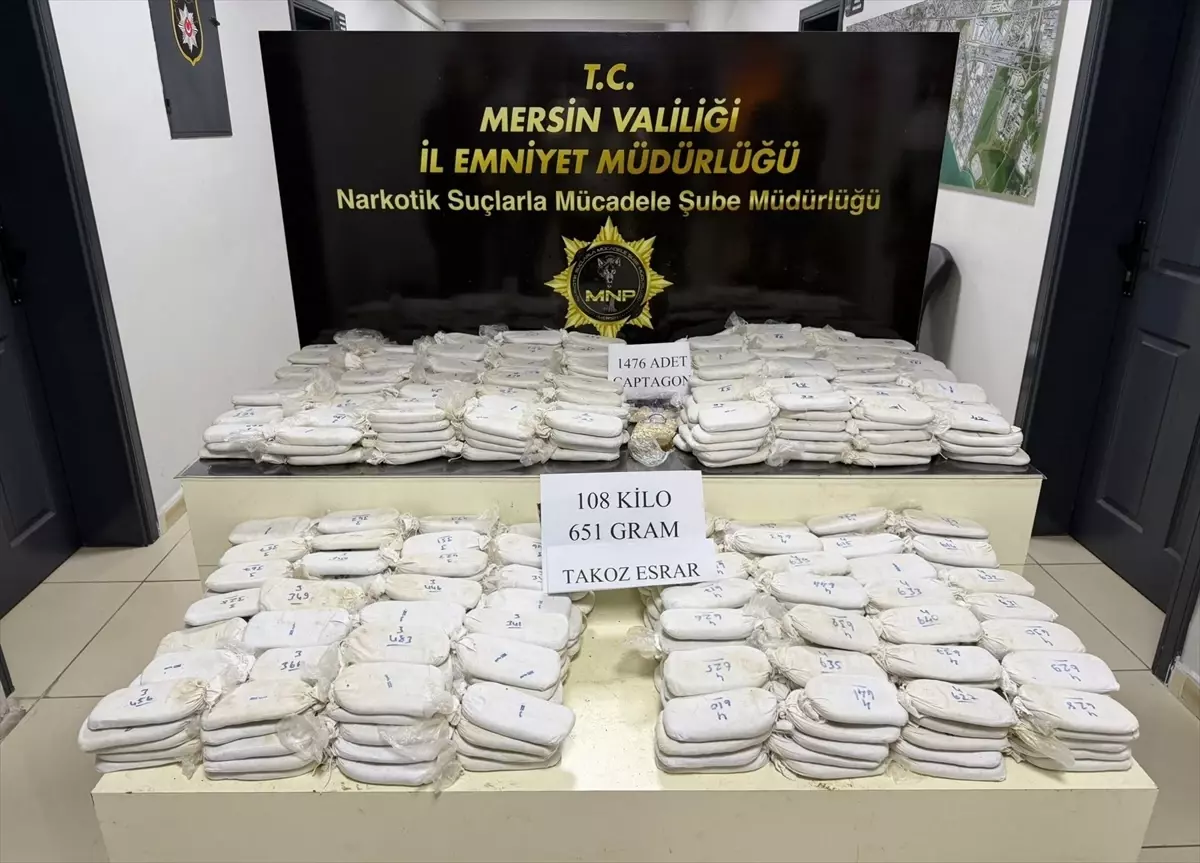 Mersin'de 108 kilo 651 gram takoz esrar ve 1476 uyuşturucu hap ele geçirildi