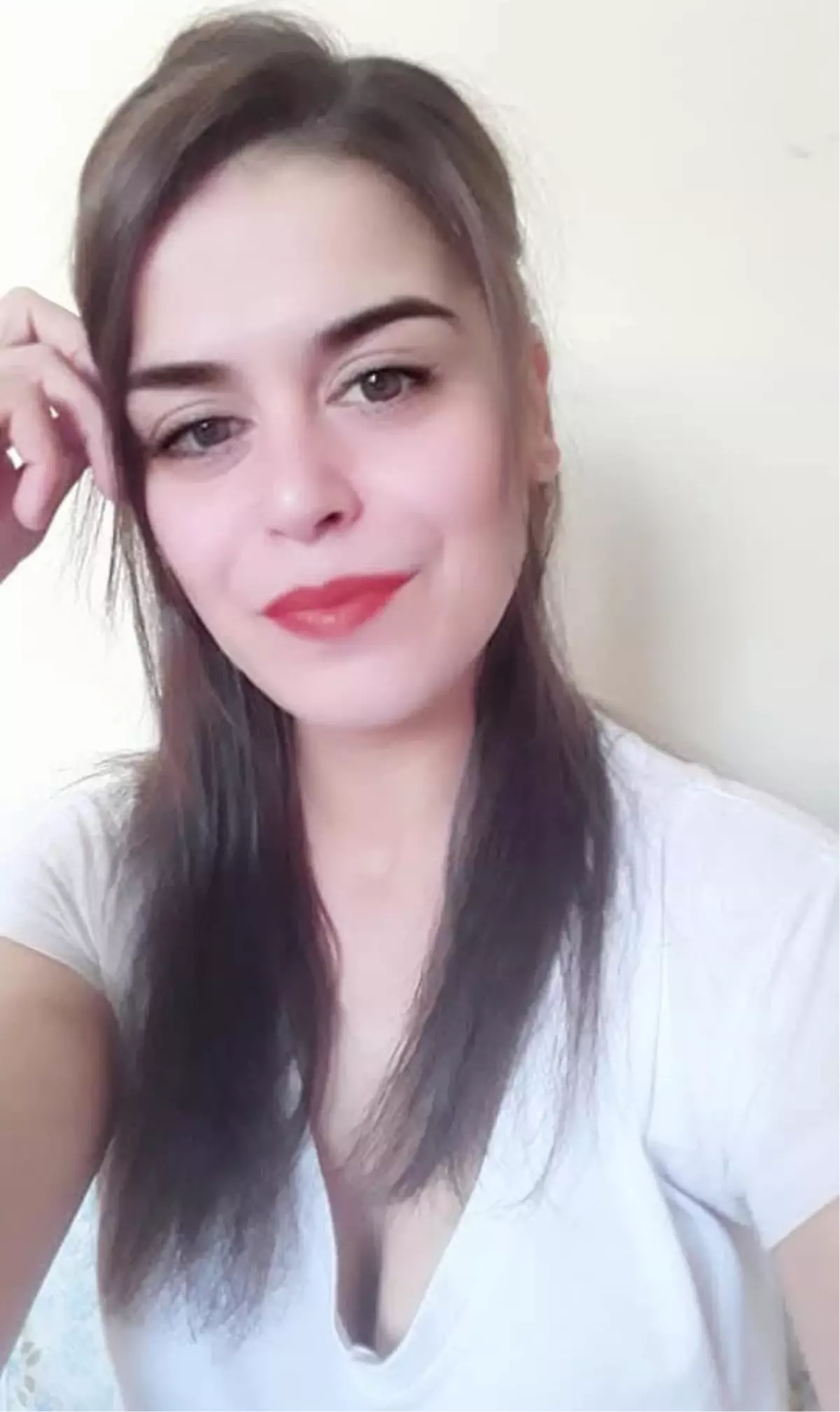 Öldürüldüğü öne sürülen Hatice, olay öncesi markette el işaretiyle yardım çağrısında bulunmuş