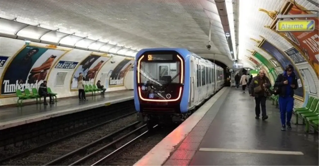 Paris metrosunda bıçaklı saldırı: 3 yaralı