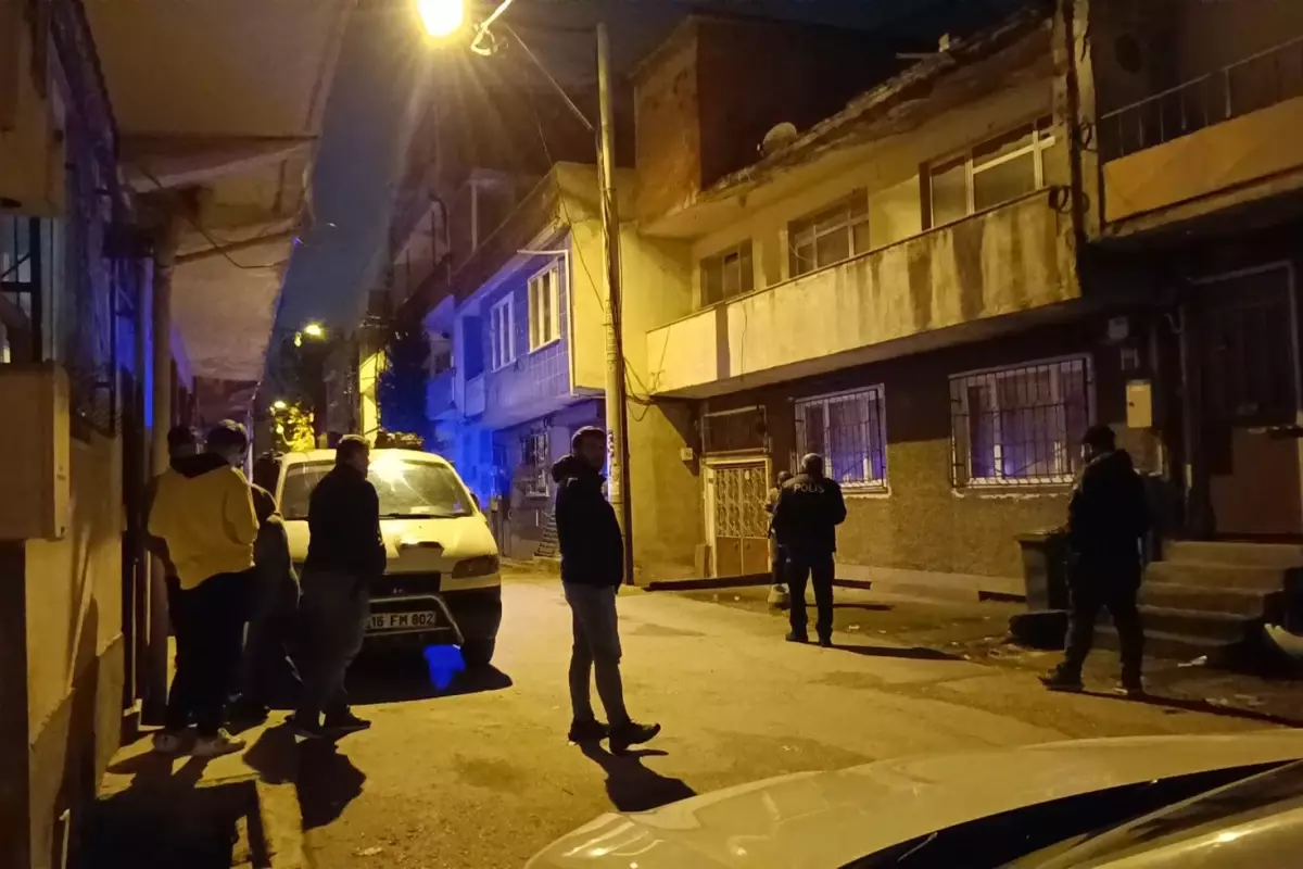 Tartıştığı babasını karnından bıçakladı