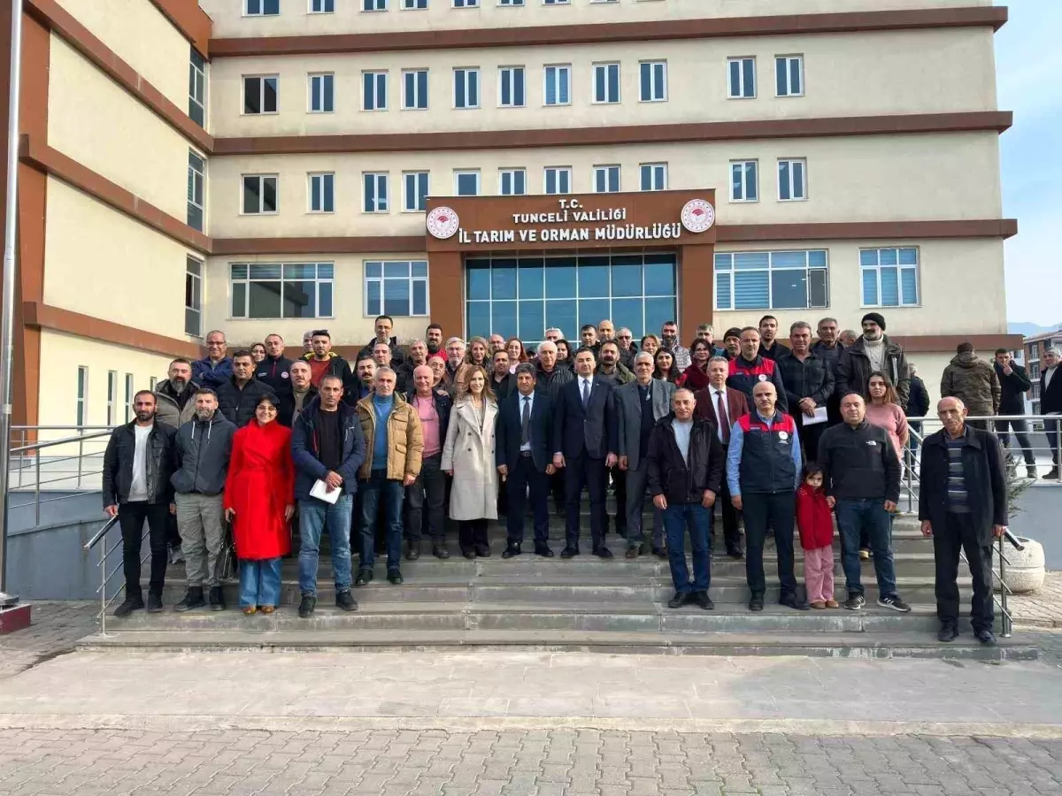 Tunceli'de arıcılara yönelik bakım ve hastalıklarla mücadele eğitimi