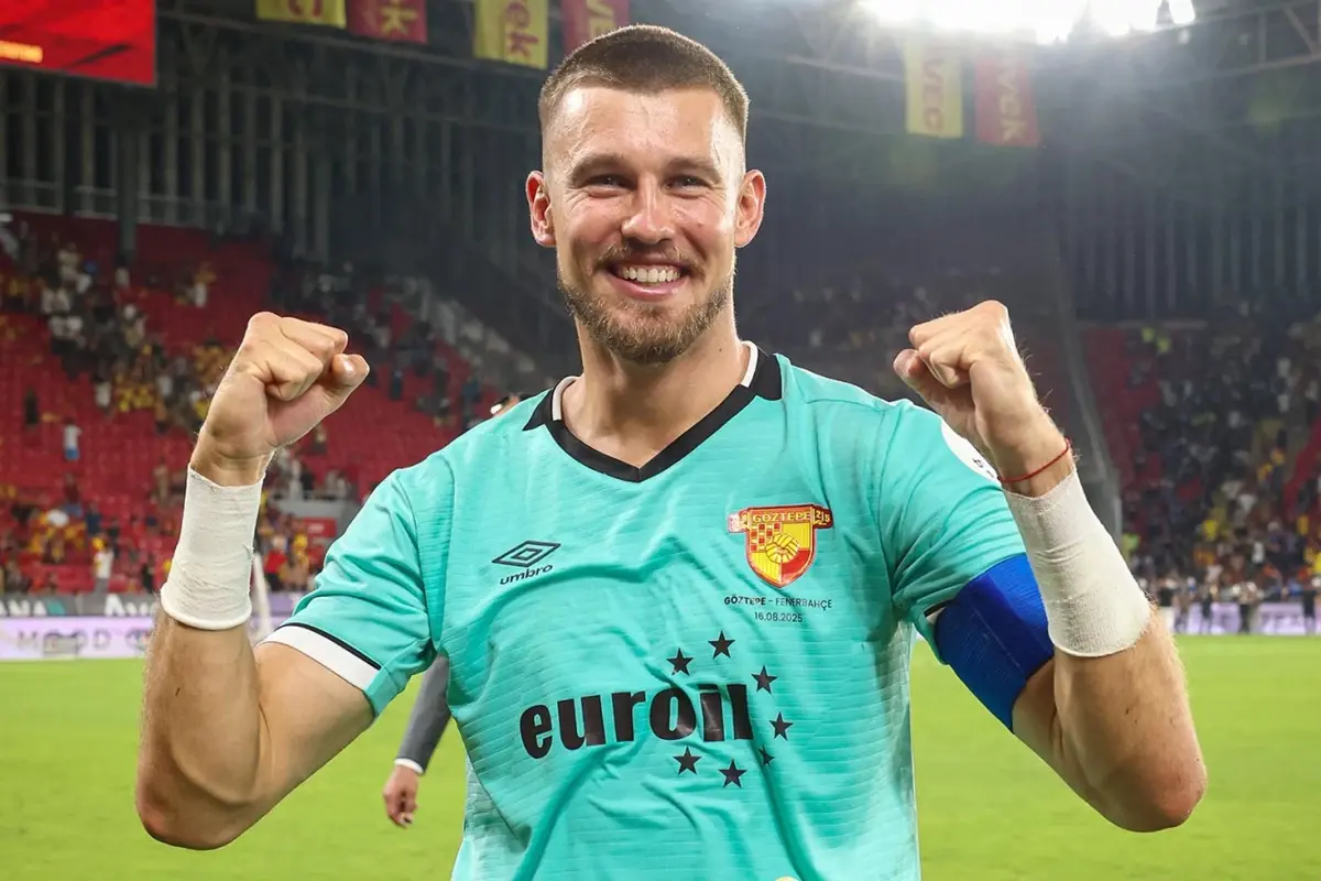 6 ay önce ''Kovun'' deniliyordu! Şimdiyse taraftarın sevgilisi oldu