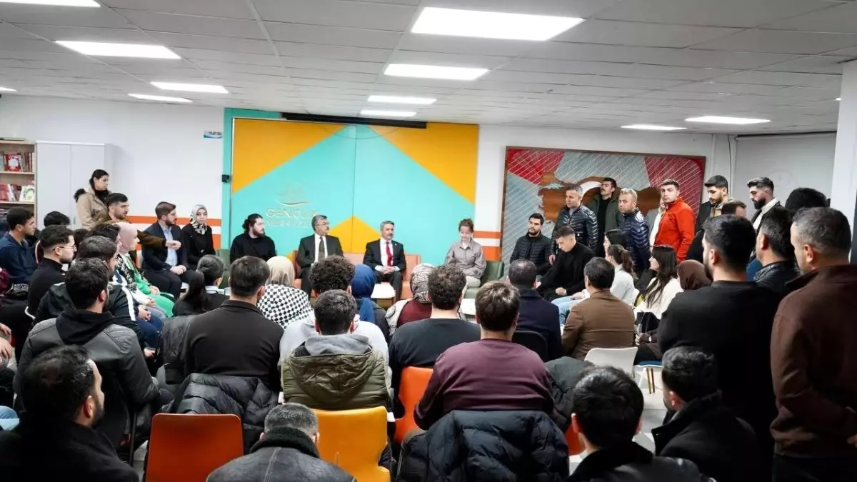 Alkayış'tan üniversiteli gençlere mesaj