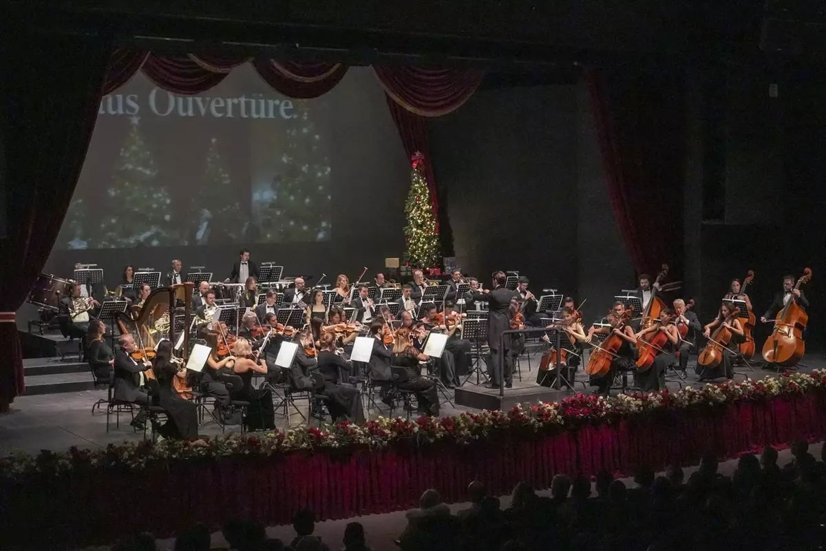 Antalya Devlet Opera ve Balesi yılbaşına özel konser düzenledi