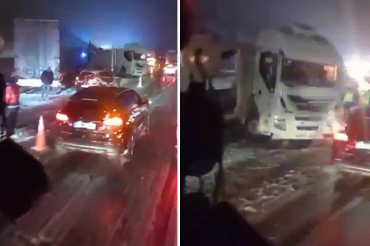 Bolu Dağı Tüneli çıkışında 6 aracın karıştığı zincirleme kaza kamerada