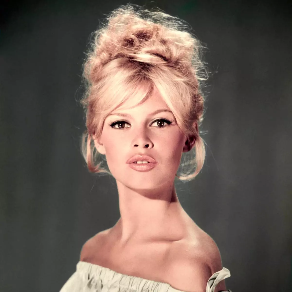 Brigitte Bardot: 1950'lerde sinemada devrim yaratan 'sarışın bomba'