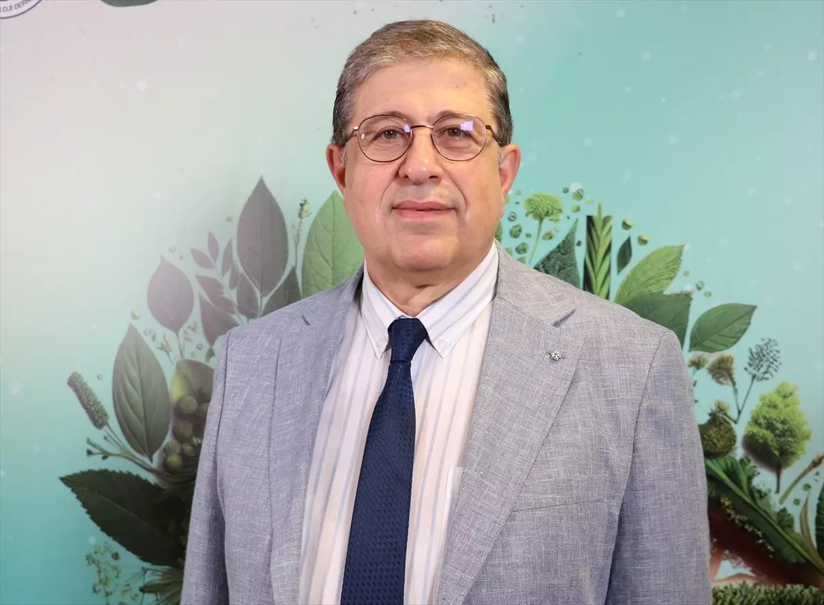 Çocuklukta fark edilmeyen katarakt ileri yaşta görme kaybına yol açabiliyor