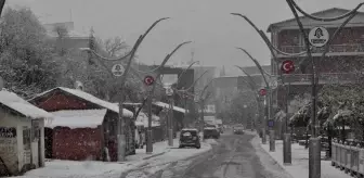 Çukurca'da kar etkili oldu