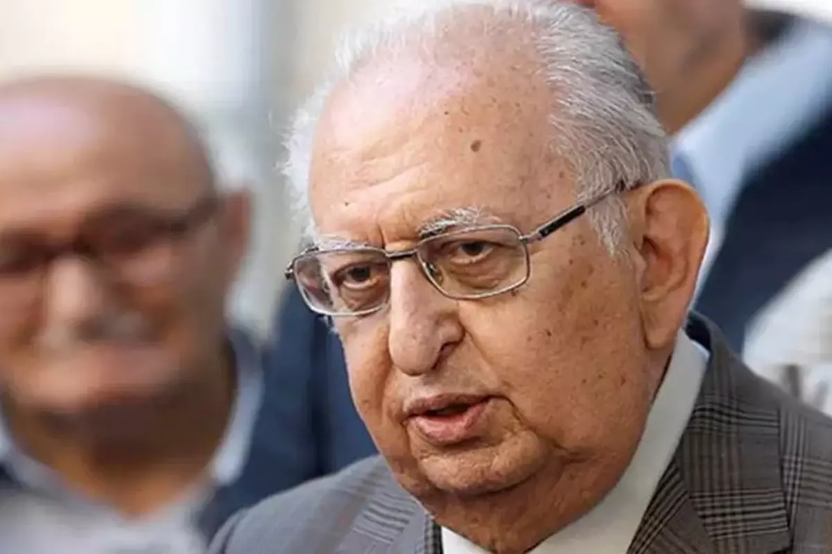 Eski TBMM Başkanı Hüsamettin Cindoruk yoğun bakımda