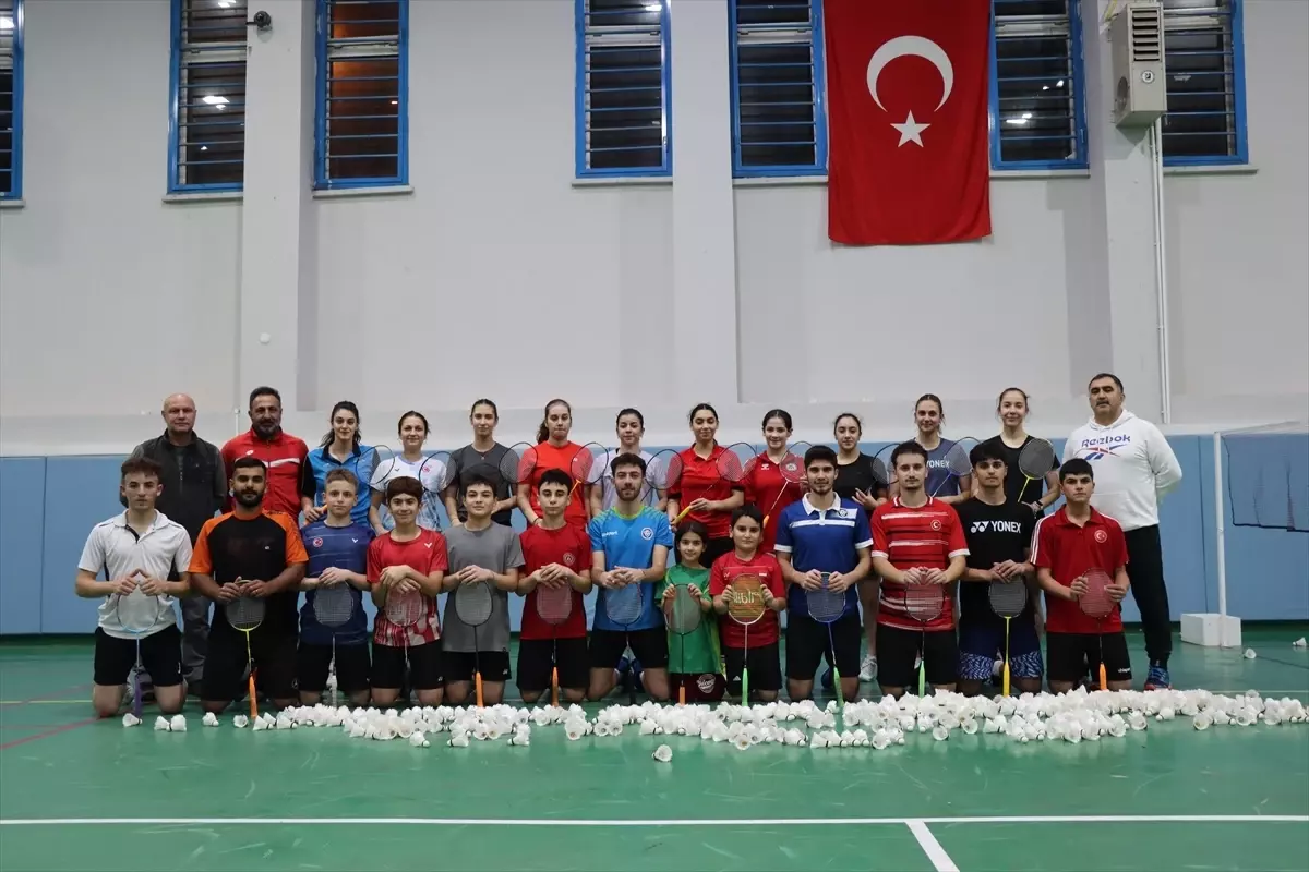 Erzincan, yetiştirdiği milli sporcularla badmintondaki başarı çıtasını yükseltiyor