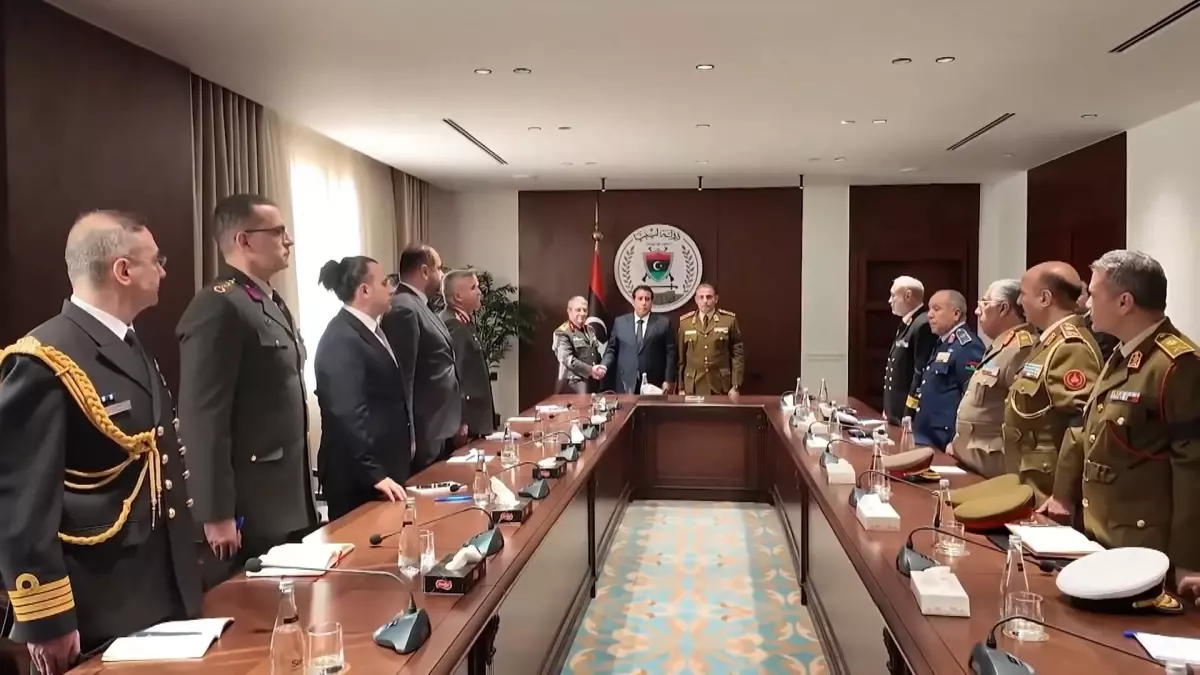 Orgeneral Bayraktaroğlu, Libya'da düzenlenen törene katıldı