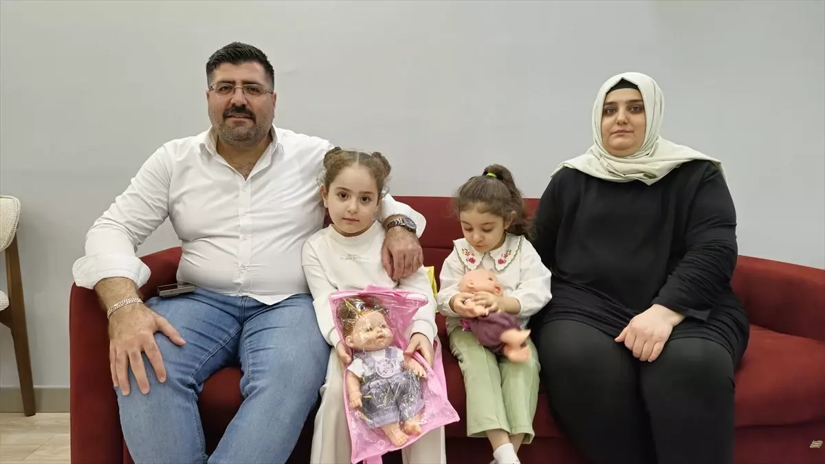 Hatay'da evlerine kavuşan depremzede aileden Cumhurbaşkanı Erdoğan'a teşekkür