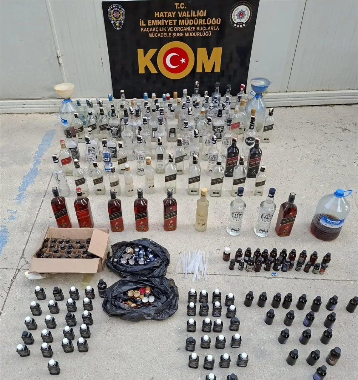 Hatay'da sahte içki operasyonunda 5 şüpheli yakalandı