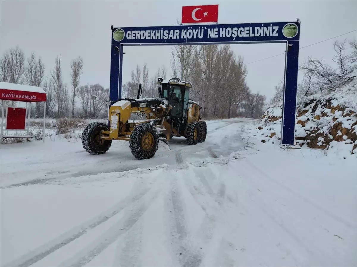 Karadeniz'in yüksek kesimlerinde kar ve soğuk hava etkili oluyor