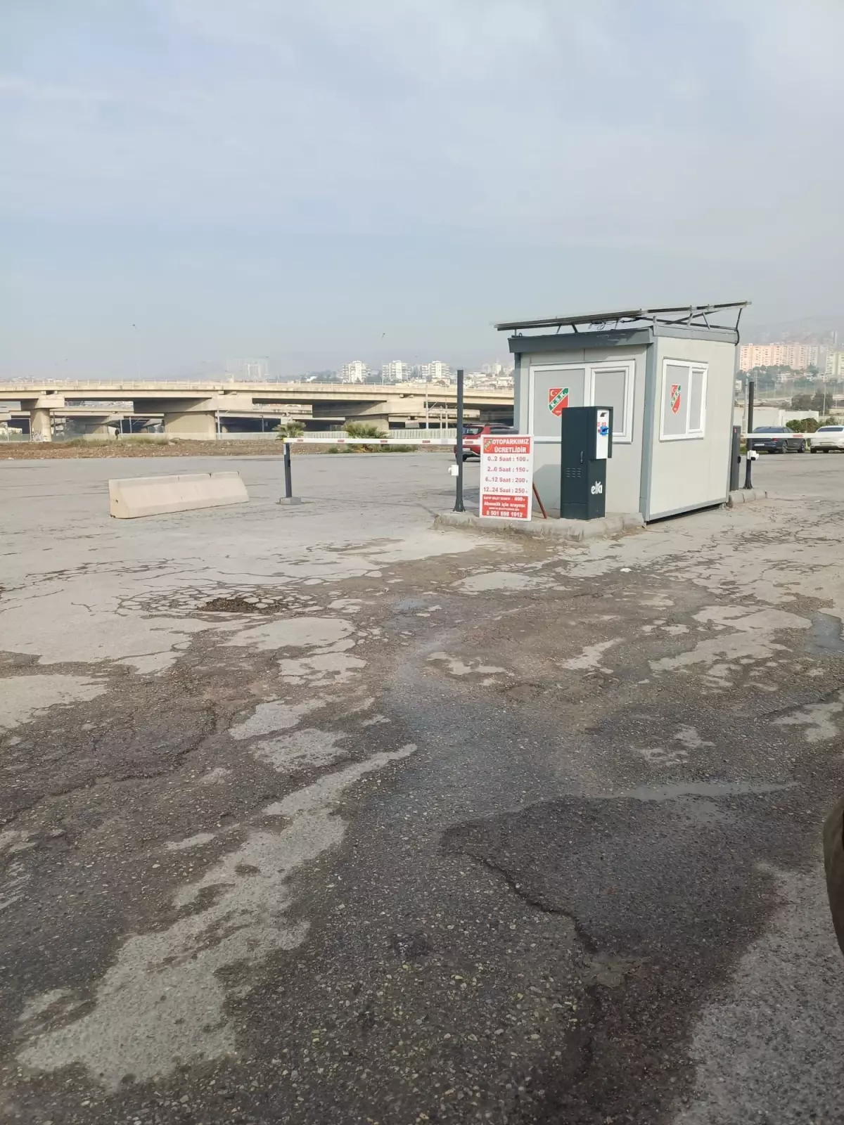 Karşıyaka, Minibüsçülerle Park Yeri Tartışması Yaşadı