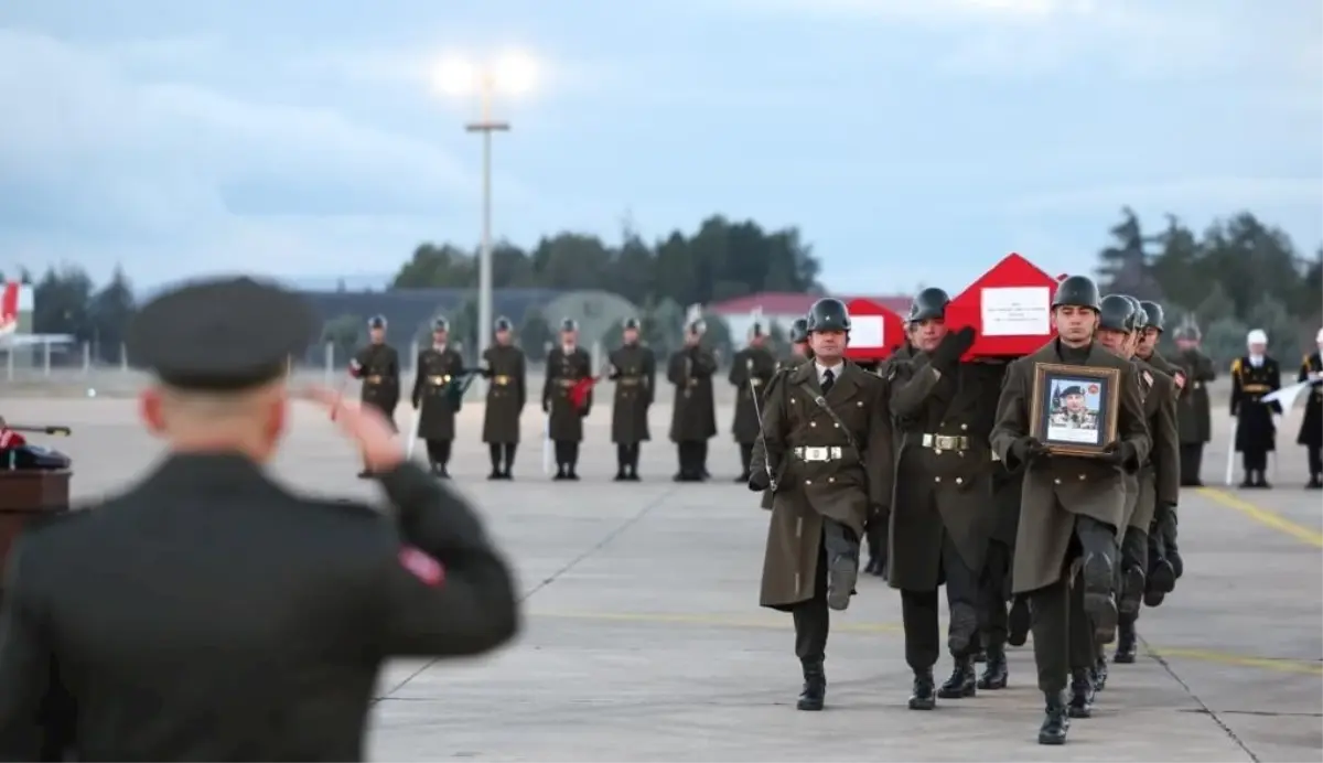 Libya Genelkurmay Başkanı Al-Haddad, toprağa verildi