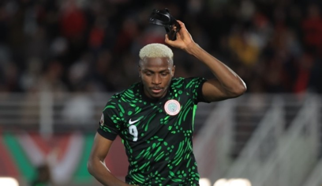 أداء أوسيمن في الصحافة العالمية