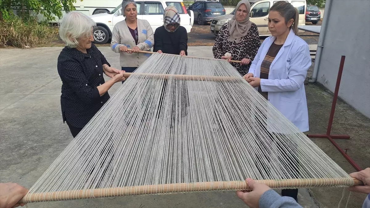 Sakarya'da 3 bin yıllık Yağcı Bedir halısı geleneği yaşatılıyor