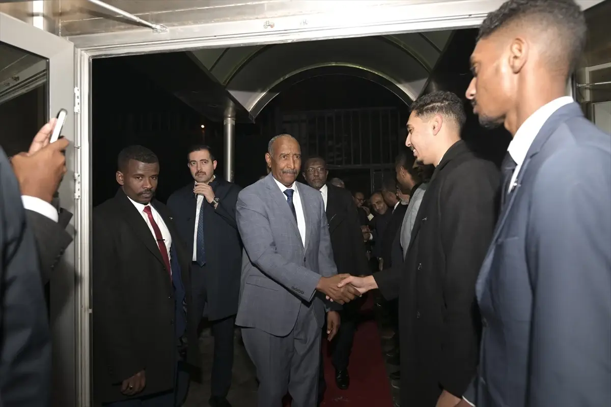 Sudan Egemenlik Konseyi Başkanı Burhan, Ankara'da Türk ve Sudanlı vatandaşlarla buluştu Açıklaması