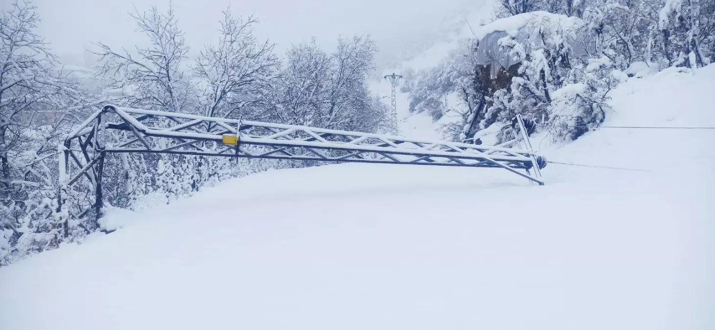 Van'da 569 yerleşim yeri ulaşıma kapandı