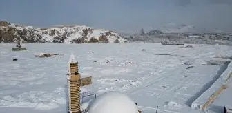 Van'ın tarihi yapıları karla kaplandı