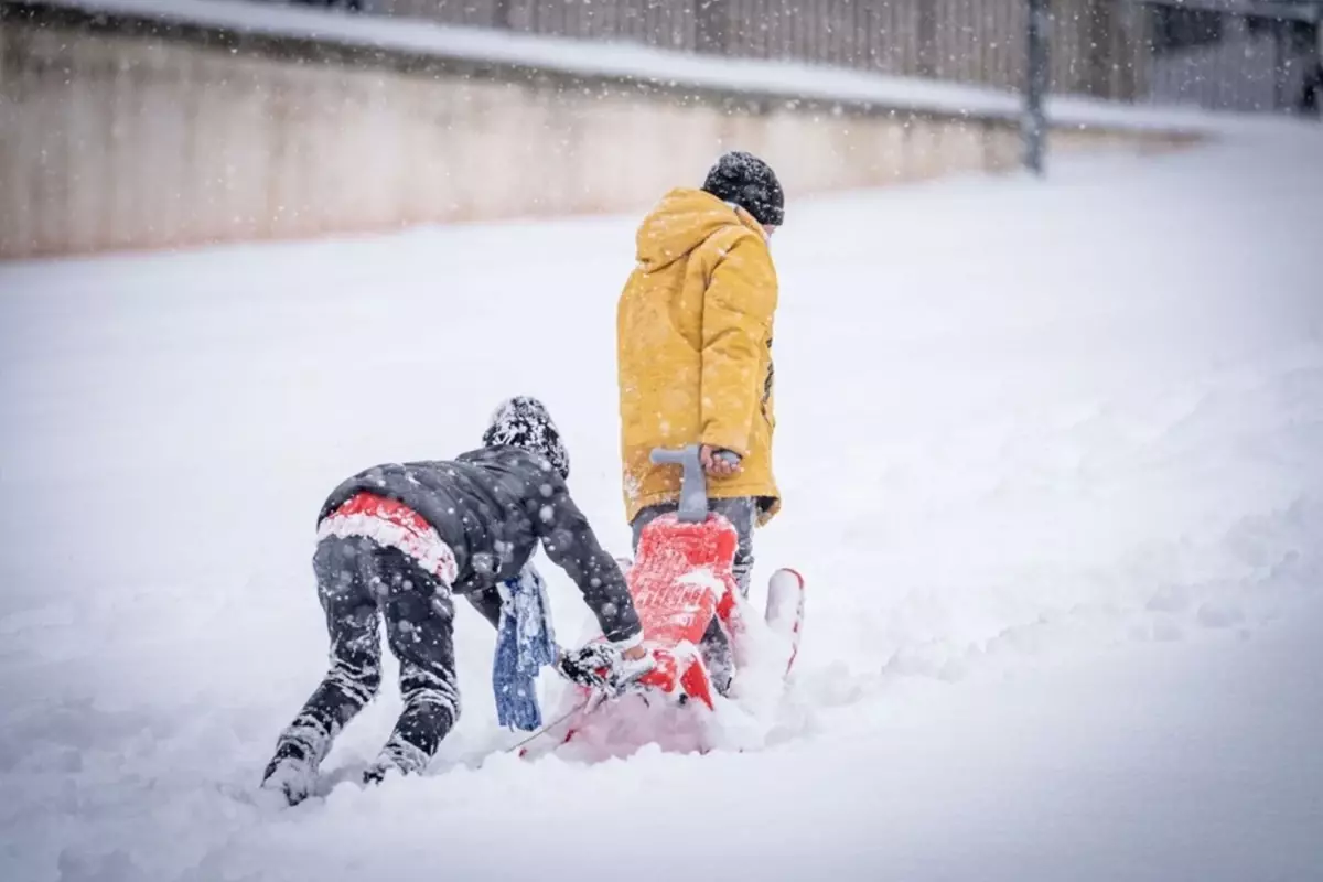 Yılın ilk kar tatili haberi geldi! Bir ilde eğitime ara verildi