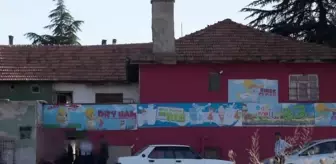 Hayır mağazasında cinsel ilişki karşılığı yardım skandalına 35 yıla kadar hapis talebi