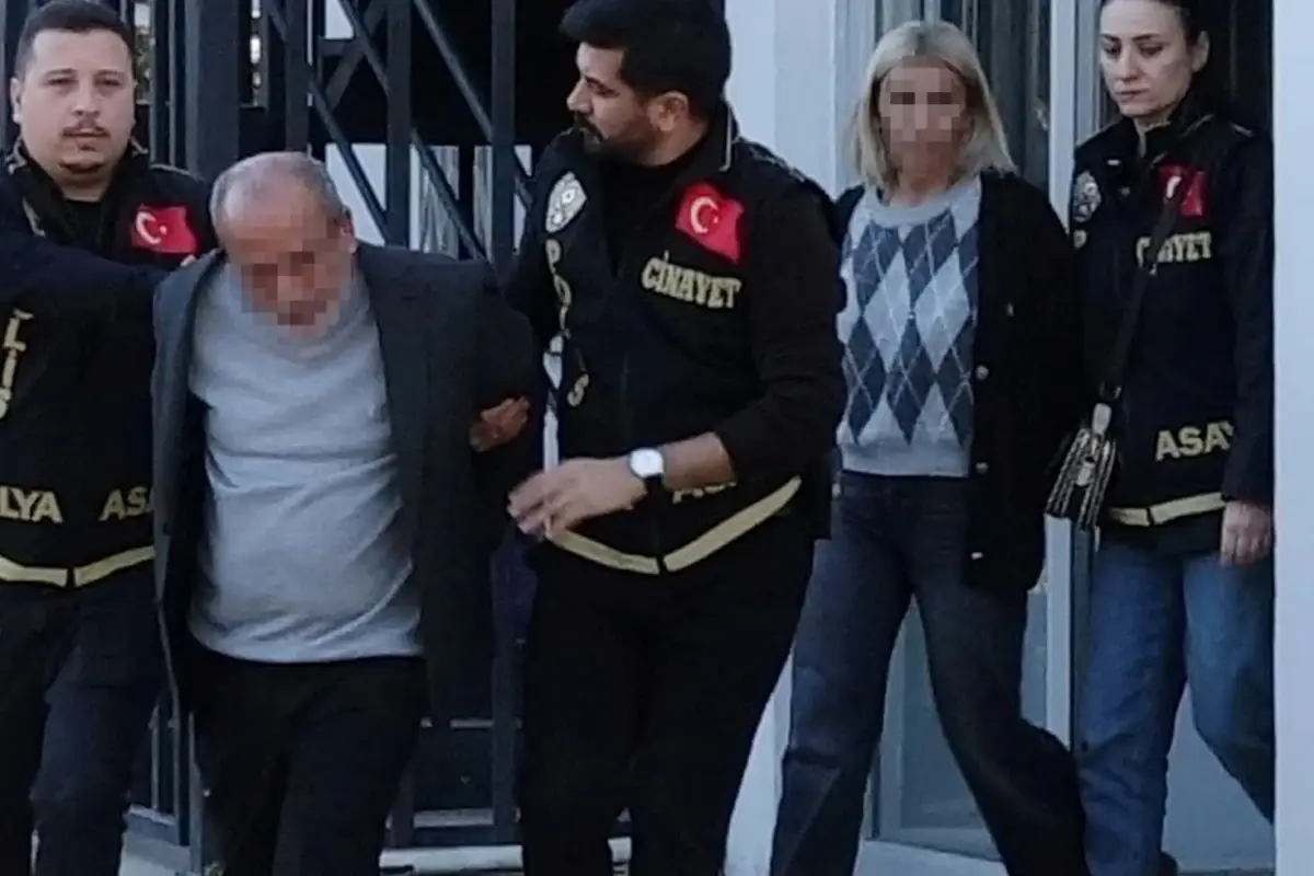 Antalya'da öldürülen kadının kızı ve sevgilisi tutuklandı
