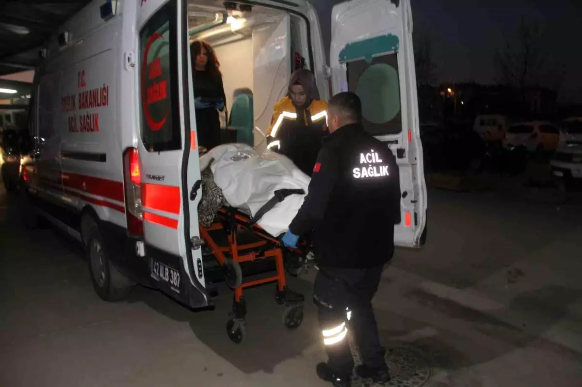 Beyşehir'de otomobil takla attı, sürücü yaralandı