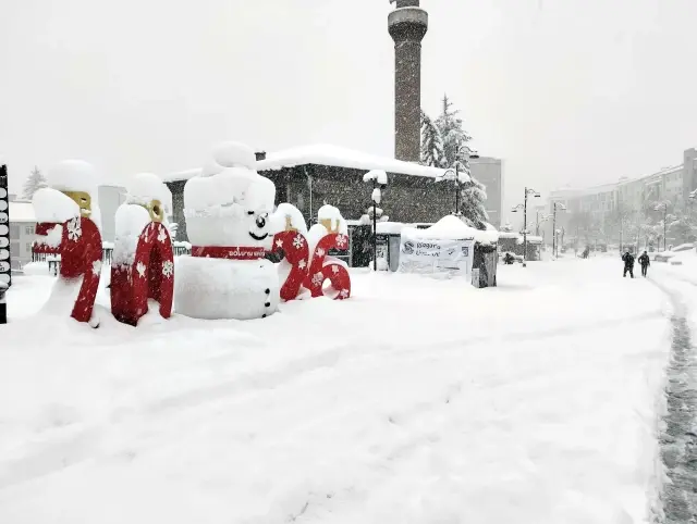 bolu da kar kalinligi yarim metreye ulasti 2 19401976 o