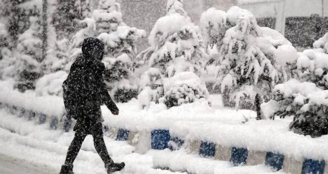 Bugün okullar tatil mi? 29 Aralık Pazartesi hangi illerde okullar tatil? Bolu, Elazığ, Gaziantep, Kayseri, Muş, Şırnak, Kastamonu'da okullar tatil mi?