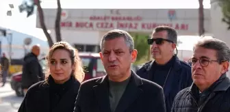 CHP Genel Başkanı Özel, İzmir'de tutuklu partilileri ziyaret etti