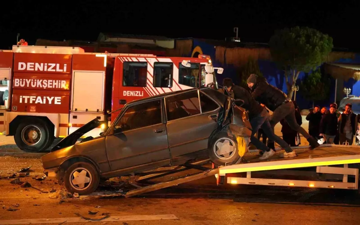 Denizli'de 5 aracın karıştığı zincirleme kaza çok sayıda kişi yaralandı