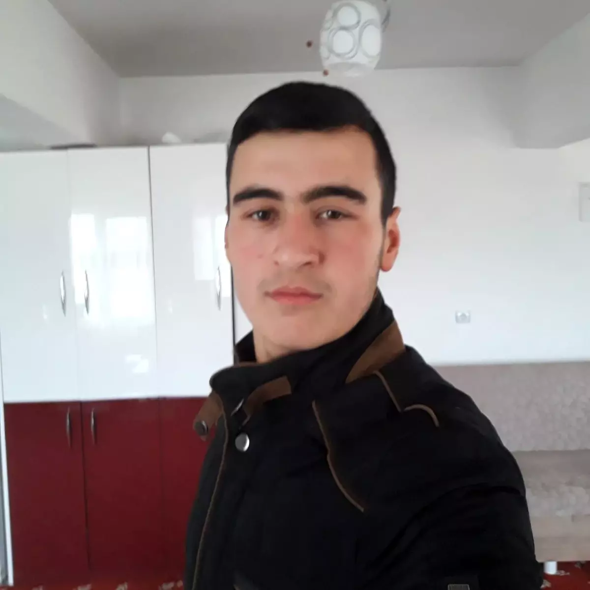 Denizli'de yem kırma makinesinde çalışma yapan 26 yaşındaki genç şafta takılması sonucu öldü