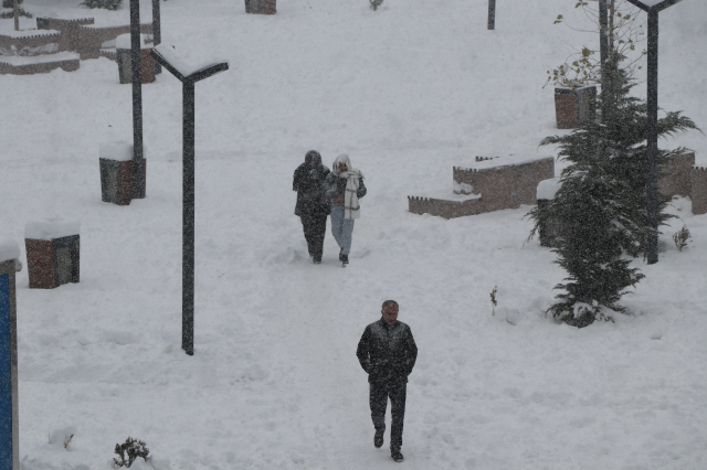 egitime kar engeli okullarin tatil oldugu sehir 19405010 4218 m