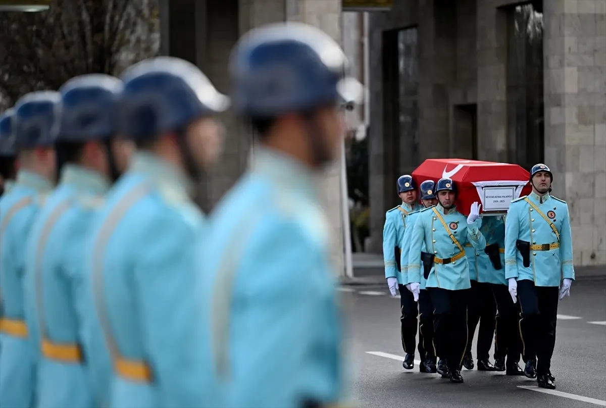 Eski TBMM Başkanvekili Palaoğlu için Meclis'te cenaze töreni düzenlendi