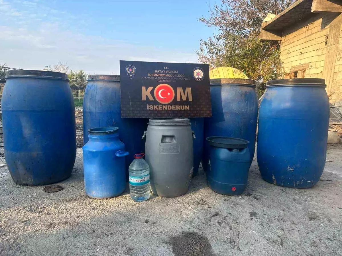 Hatay'da yılbaşı öncesi 1020 litre el yapımı alkol ele geçirildi