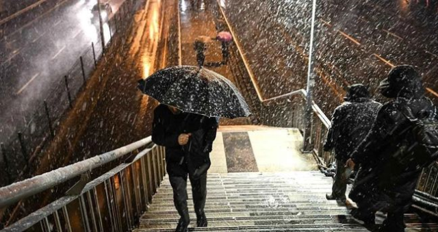 İstanbul'da okullar tatil mi? 30 Aralık İstanbul'da yarın okul tatil mi, yok mu? İstanbul'da okullar tatil mi? 30 Aralık İstanbul'da yarın okul tatil mi, yok mu?