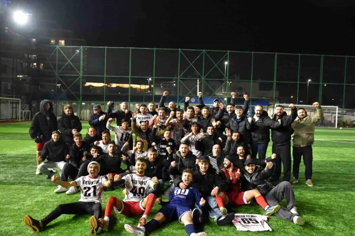 Major Futbol Ligi'nde Ovalıbağ FK şampiyon oldu