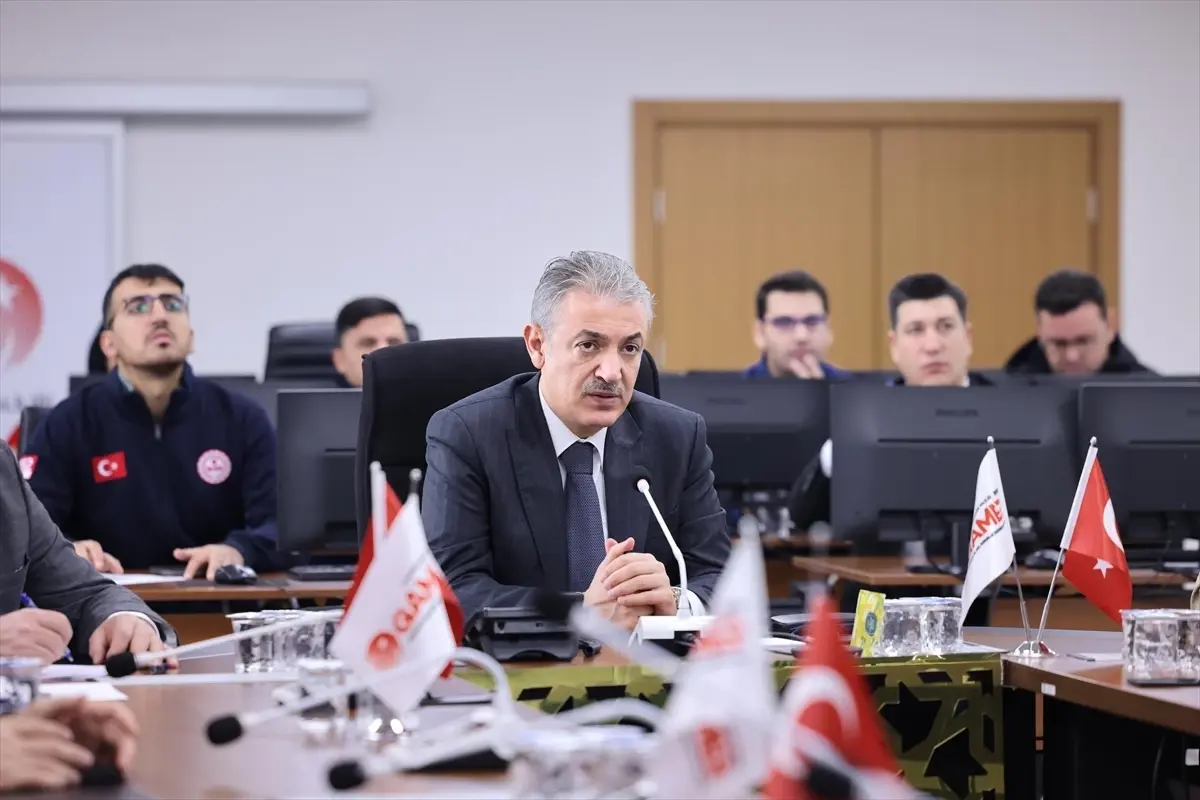 Mardin Valisi Tuncay Akkoyun karla mücadele çalışmalarını GAMER'de koordine ediyor