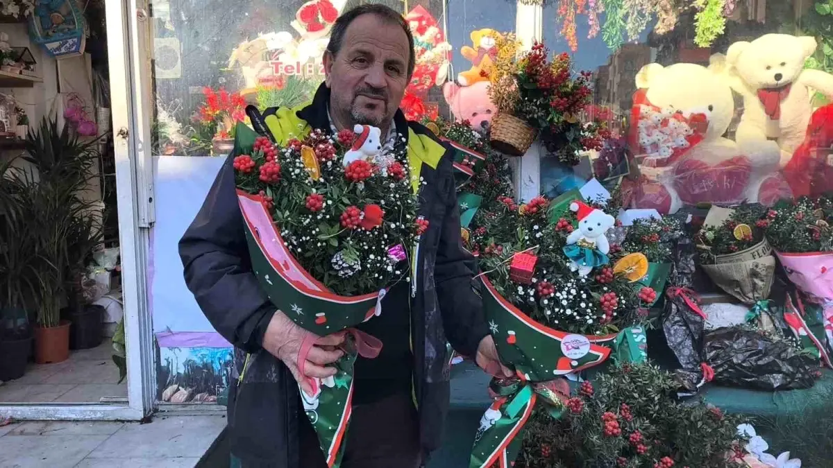 Muğla'da kokina çiçeği ilgi görüyor