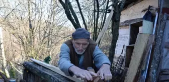 Sandal kürekleri Salih ustanın elinden çıkıyor