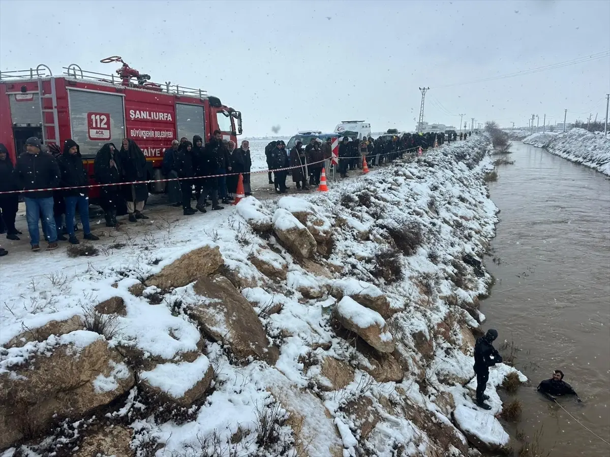 Şanlıurfa'da okul yolunda facia! Otomobil kanala devrildi, 4 kişi kayıp