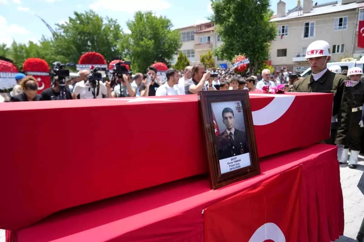 Şehit Enver Yaman'ın adı Edikli Çok Programlı Anadolu Lisesi'nde yaşatılacak