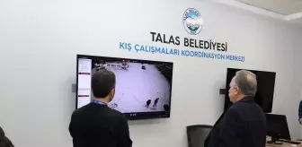 Talas'ta kar küreme, tuzlama ve temizleme çalışmaları sürüyor