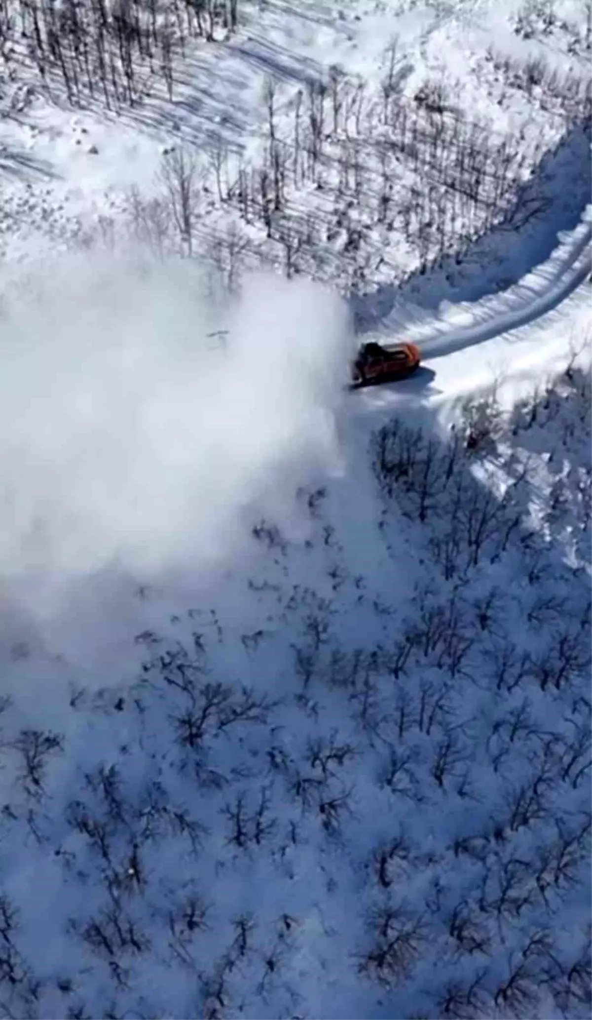 Tunceli'de 135 köy yolu ulaşıma kapandı, ekiplerin çalışması sürüyor